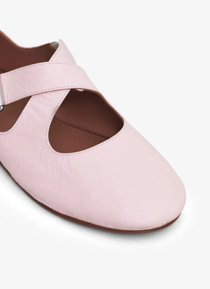 Alaa La Ballerine CRISS CROSS BALLET FLATS IN PATENT CALFSKIN Pink 8211 Women