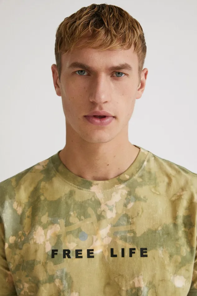 Desigual Camouflage Shortsleeve Tshirt Mens Tshirt and Polos