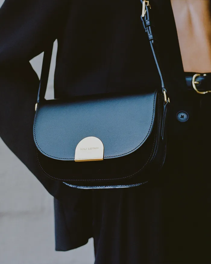 Handbags LE ELLIE SADDLE BAG Black And Gold Nili Lotan Women