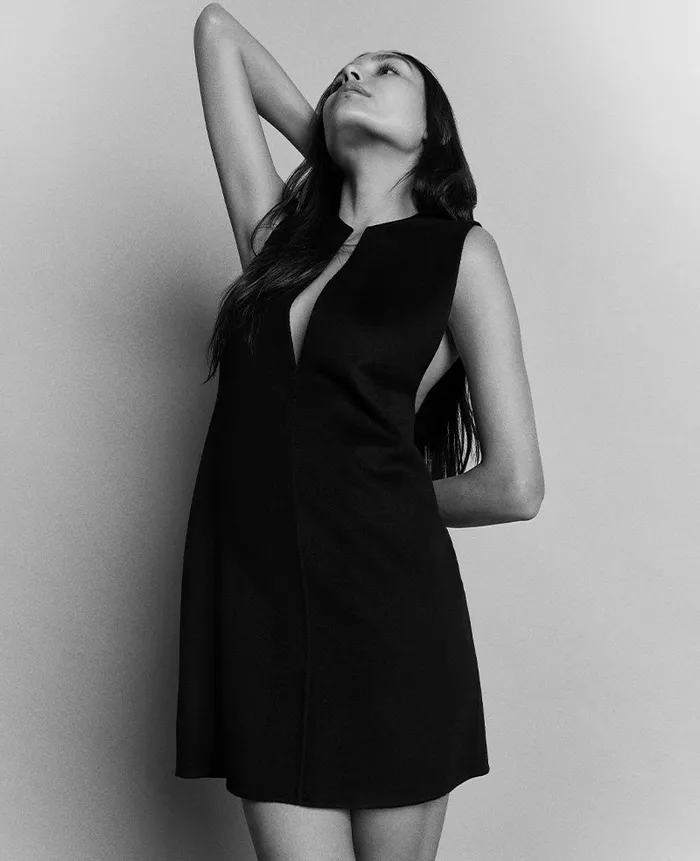 Kenneth Cole Dresses and Skirts Women VNeck Vest Shift Dress Black Kenneth Cole Dresses and Skirts Women VNeck Vest Shift Dress Black