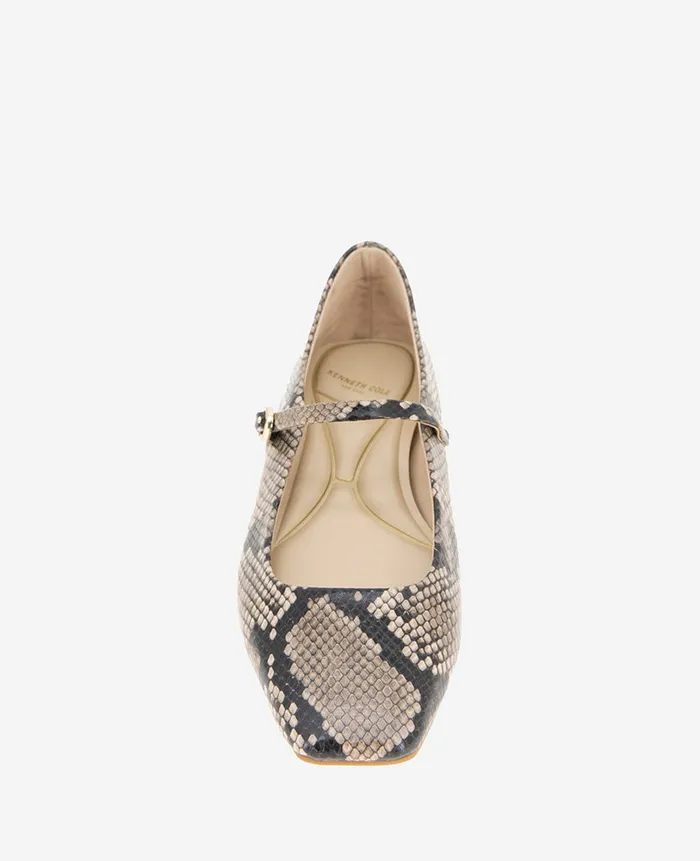 Kenneth Cole Flats and Loafers Women Jasper Snakeskin Leather Ballet Flat Beige Kenneth Cole Flats and Loafers Women Jasper Snakeskin Leather Ballet Flat Beige