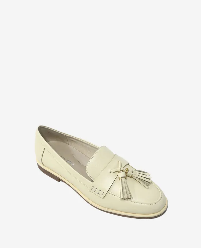 Kenneth Cole Flats and Loafers Women Lyra Leather Loafer White Kenneth Cole Flats and Loafers Women Lyra Leather Loafer White