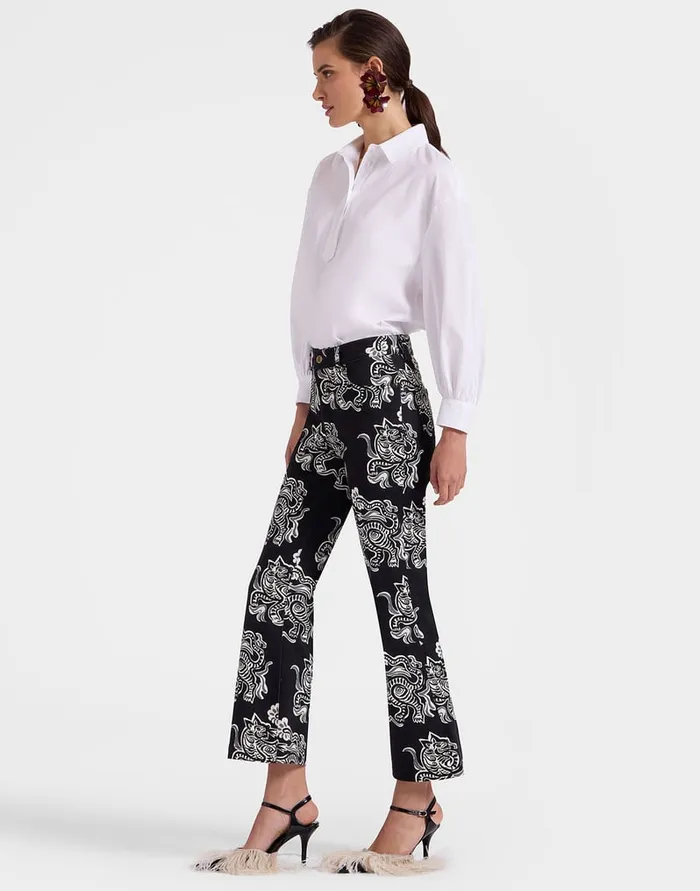 La Doublej The Cropped Flare Jean Crazy Tigers Black and White In Cotton Drill Women Shorts and Pants
