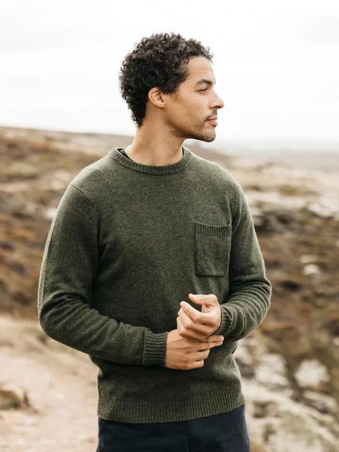 Men Cavan Pocket Knit Jumper Olive Finisterre Knitwear