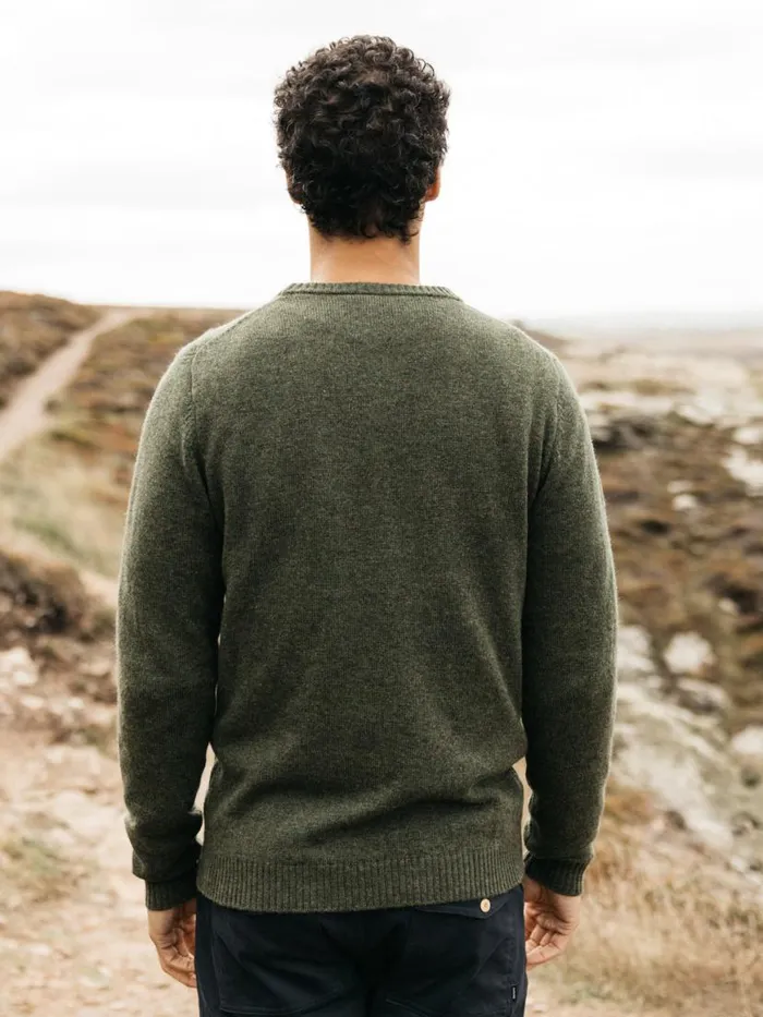 Men Cavan Pocket Knit Jumper Olive Finisterre Knitwear