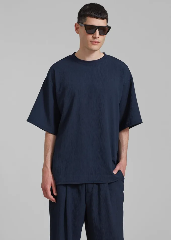 Men Eliott Crinkle Tee 8211 Navy The Frankie Shop Tops