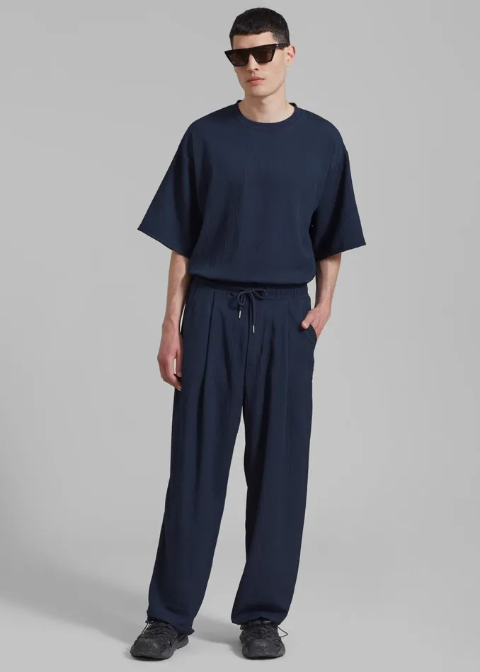 Men Eliott Crinkle Tee 8211 Navy The Frankie Shop Tops