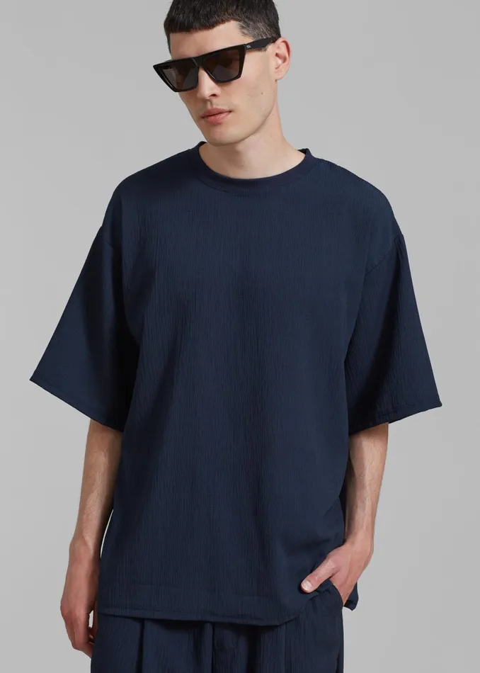 Men Eliott Crinkle Tee 8211 Navy The Frankie Shop Tops