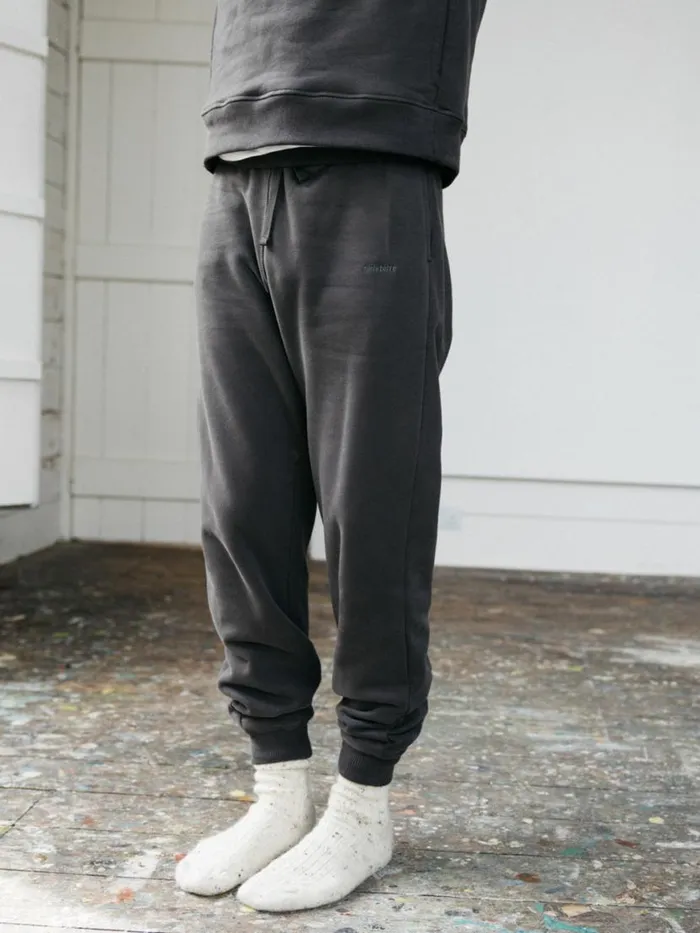 Men Zawn Jogger Raven Finisterre Trousers and Jeans