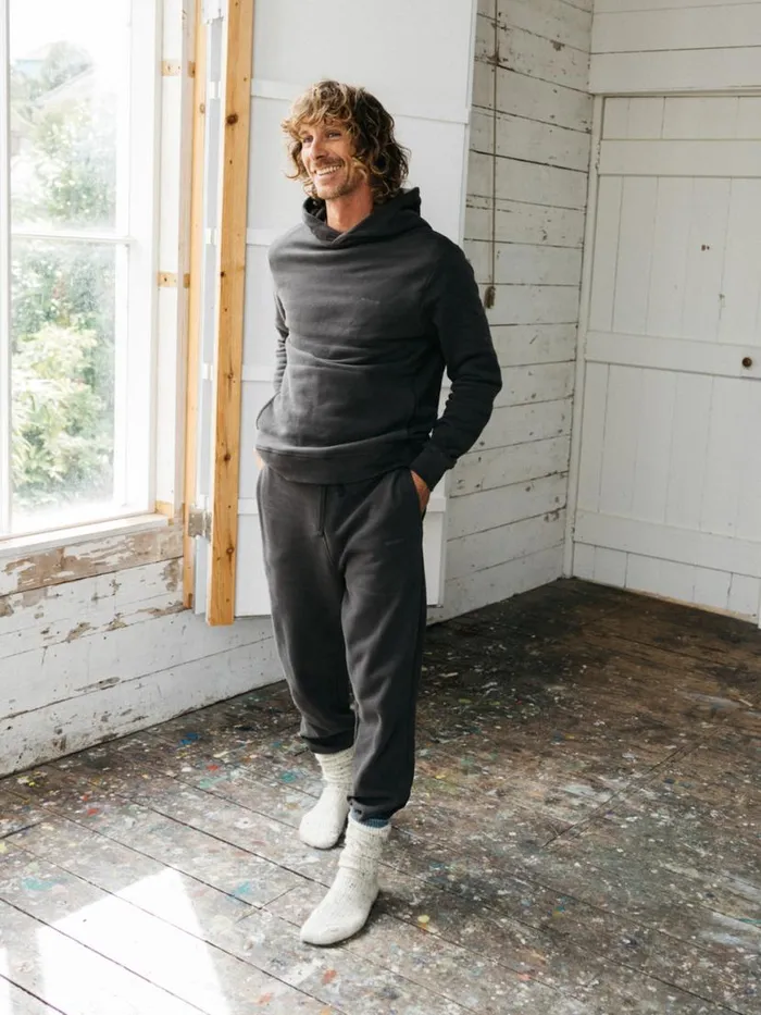 Men Zawn Jogger Raven Finisterre Trousers and Jeans