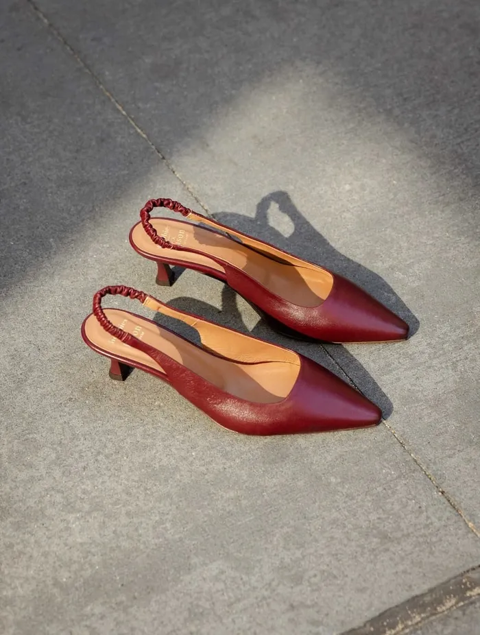 Miranda Garnet Women Bobbies Pumps and Mary Janes
