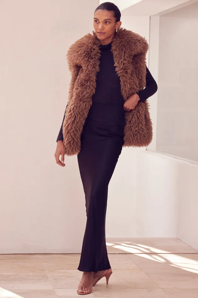 Misa Los Angeles Ryleigh Vest Latte Faux Fur Women Jackets
