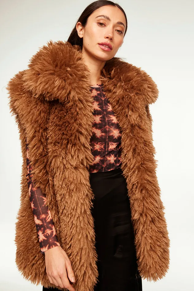 Misa Los Angeles Ryleigh Vest Latte Faux Fur Women Jackets