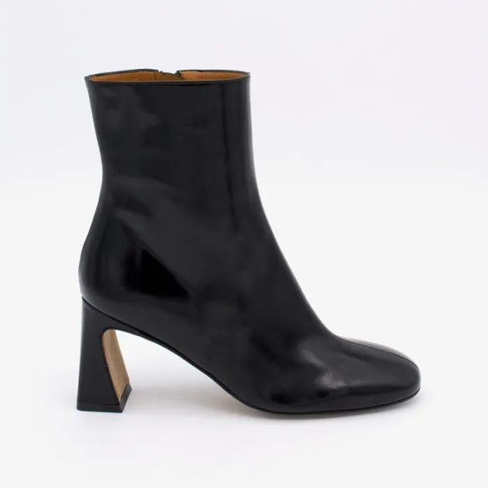 ngel Alarcn Last Units Woman JAMIA 8211 Leather Ankle Boots With A Zipper