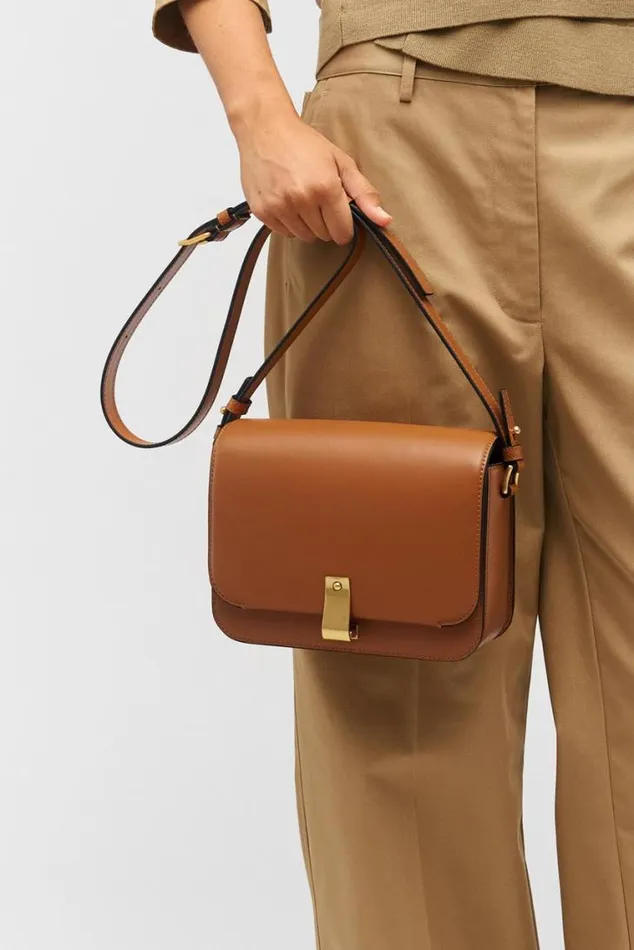 Oroton Shoulder Etta Large Day Bag Amber 8211 Women