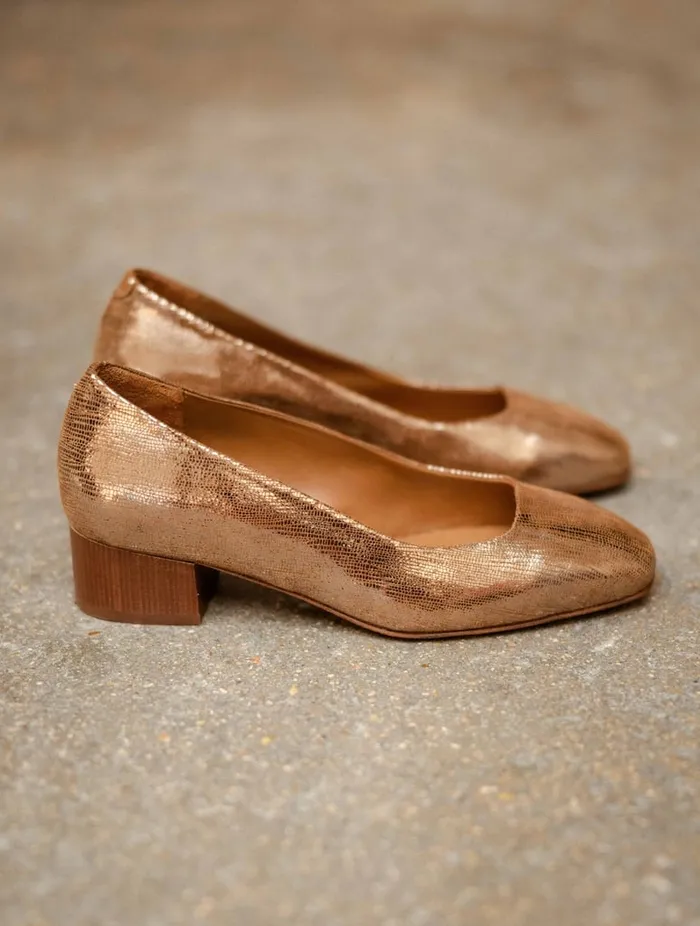 Rosie Golden Women Bobbies Pumps and Mary Janes