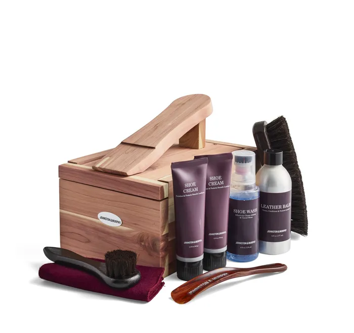 Shoe Care and Accessories Johnston and Murphy Men Cedar Shoe Care Kit Cedar