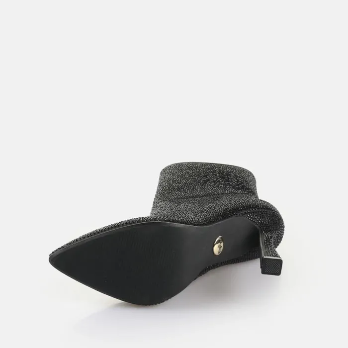 Shop Boots and AnkleBoots BUFFALO LINDA ANKLE SHINE 8211 VEGAN SATIN 8211 BLACK Black