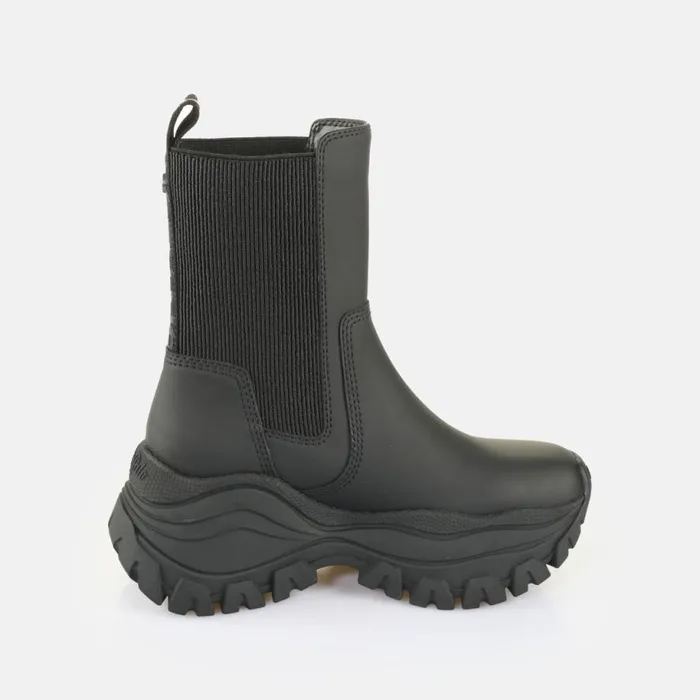 Shop Boots and AnkleBoots BUFFALO Lola Chelsea Black