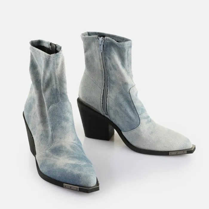 Shop Boots and AnkleBoots BUFFALO West Boot Lo Blue