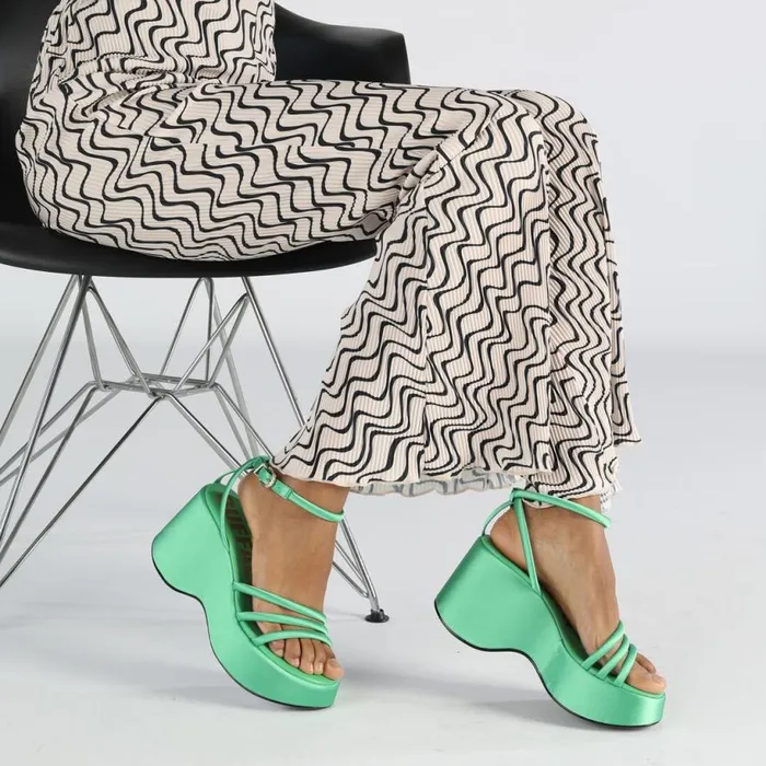 Shop Sandals and Slides BUFFALO Joy Mss Sandal Green