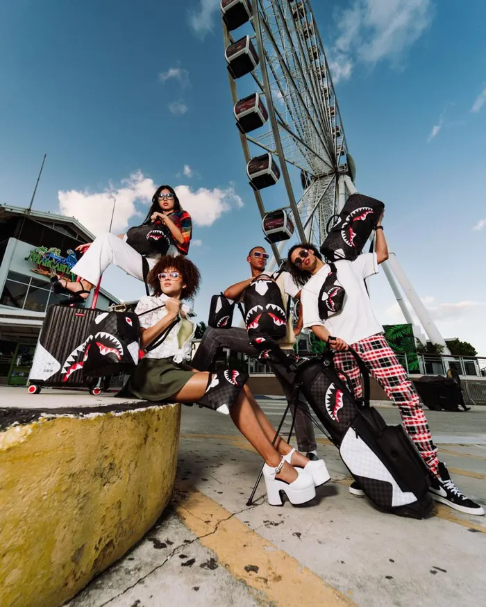 SPRAYGROUND Crossbodys TRIPLE DECKER HEIR TO THE THRONE SAVVY CROSSBODY 8211 Universal SPRAYGROUND Crossbodys TRIPLE DECKER HEIR TO THE THRONE SAVVY CROSSBODY 8211 Universal
