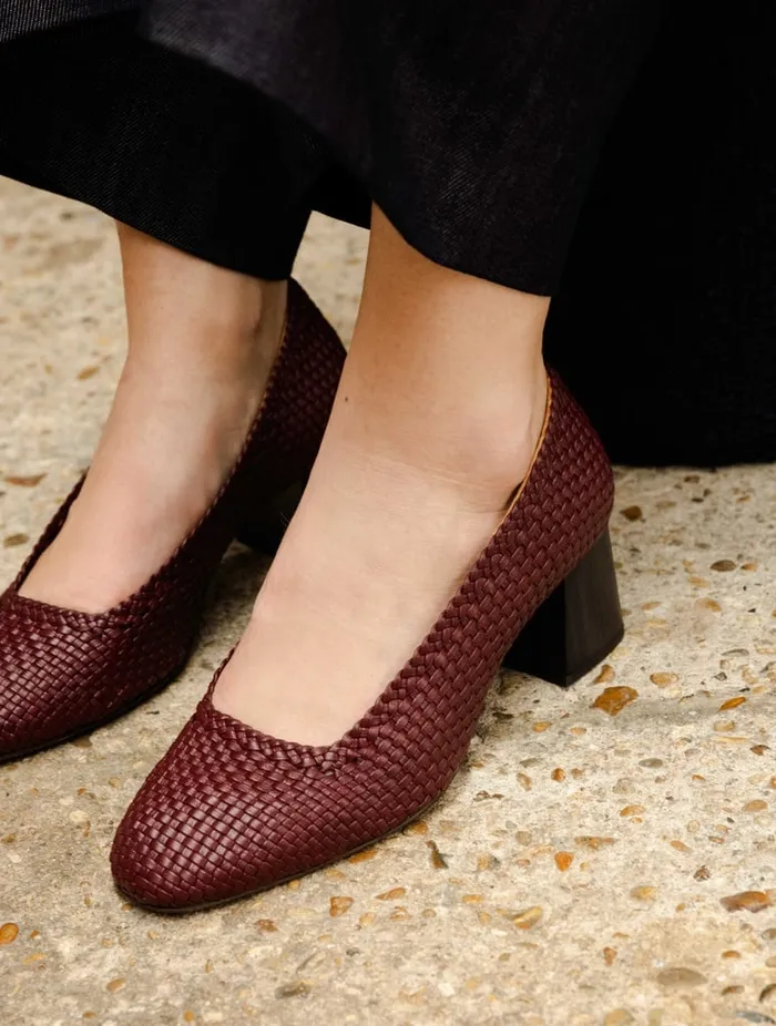 Tilvia Garnet Women Bobbies Pumps and Mary Janes