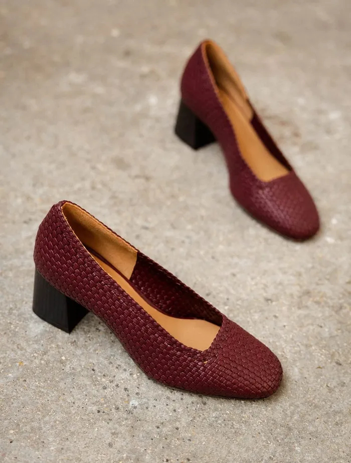Tilvia Garnet Women Bobbies Pumps and Mary Janes