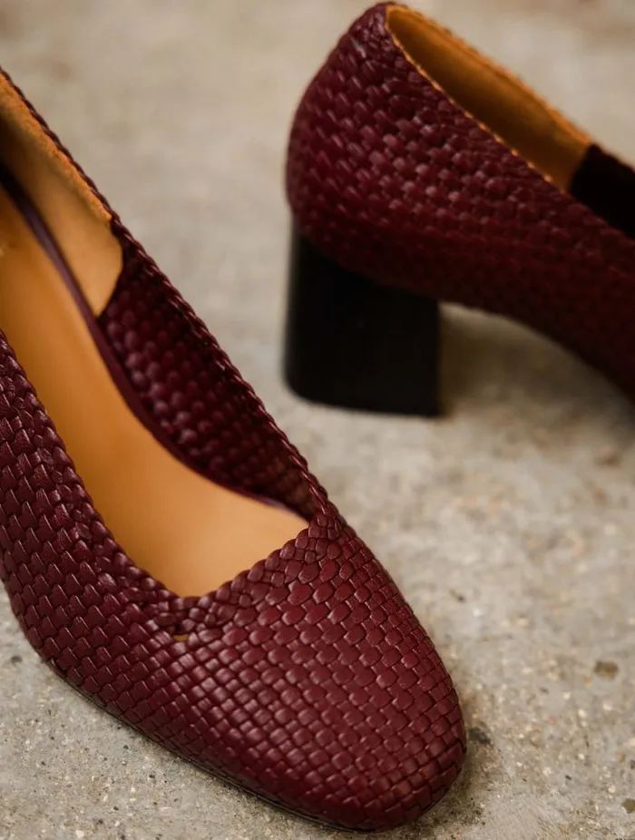 Tilvia Garnet Women Bobbies Pumps and Mary Janes