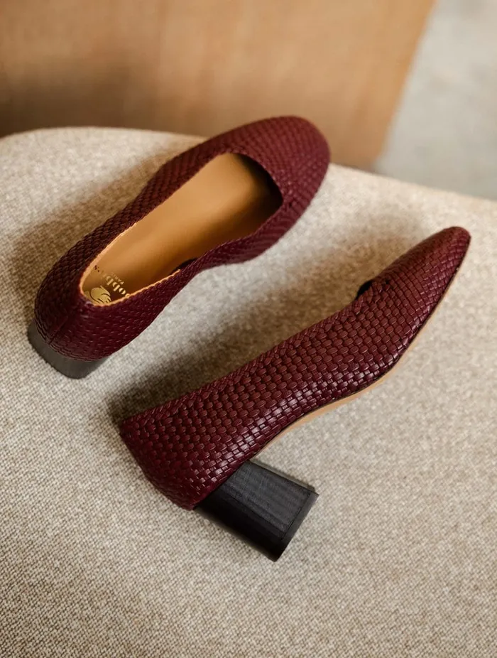 Tilvia Garnet Women Bobbies Pumps and Mary Janes