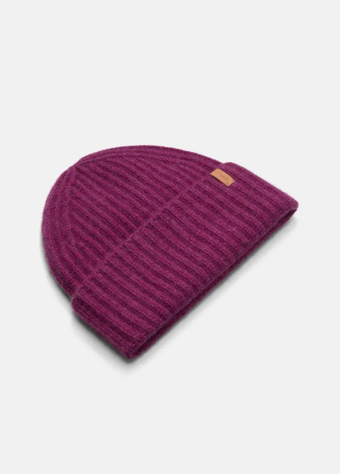 Vince Scarves Hats and Gloves Women Plush Cashmere Chunky Knit Hat Dewberry