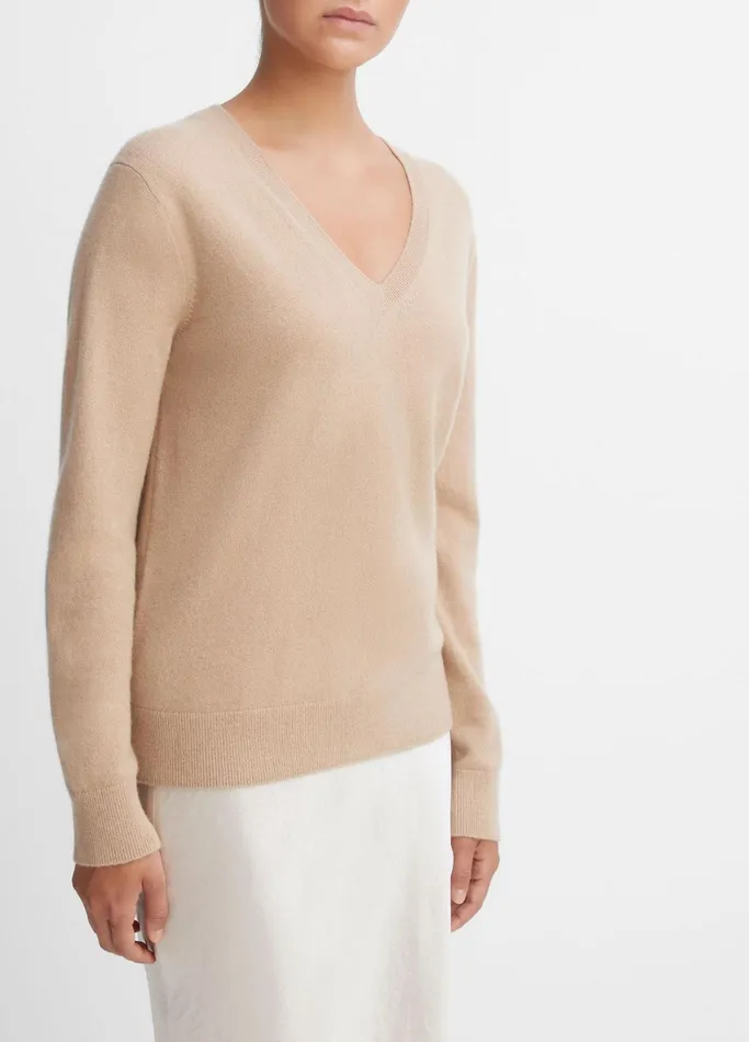 Vince Sweaters Women Cashmere Weekend VNeck Sweater Camel