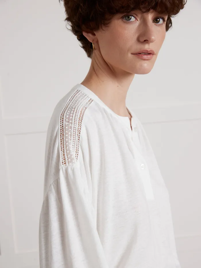 Women Cyrillus Clothing Linen And Viscose TShirt With Round Neckline Ecru