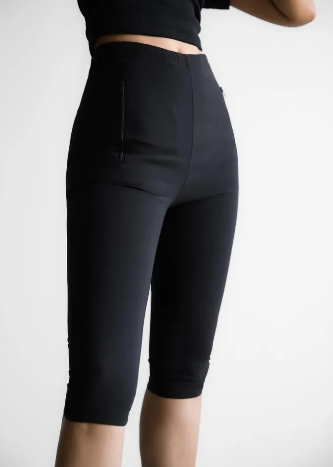 Women Desara Capri Leggings 8211 Black The Frankie Shop Bottoms