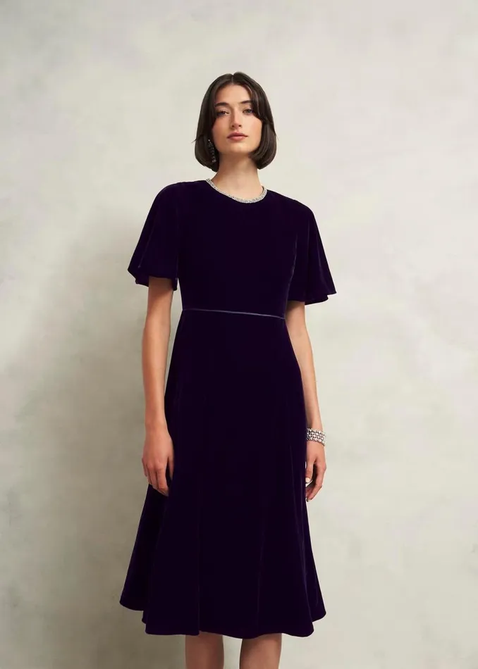Women Dresses and Jumpsuits Hobbs Petite Catalina Velvet Dress Midnight Navy
