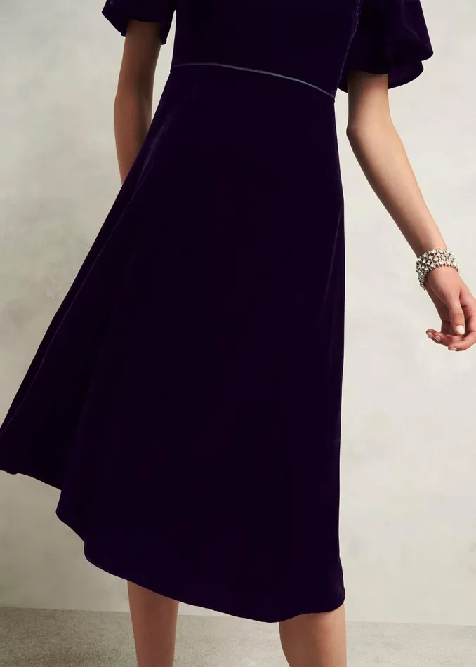 Women Dresses and Jumpsuits Hobbs Petite Catalina Velvet Dress Midnight Navy