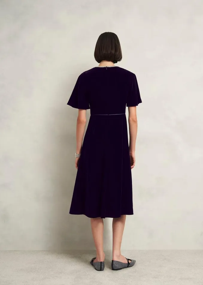 Women Dresses and Jumpsuits Hobbs Petite Catalina Velvet Dress Midnight Navy
