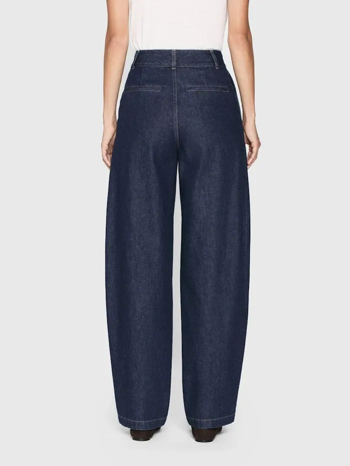 Women FRAME Denim Collections The Tapered Trouser