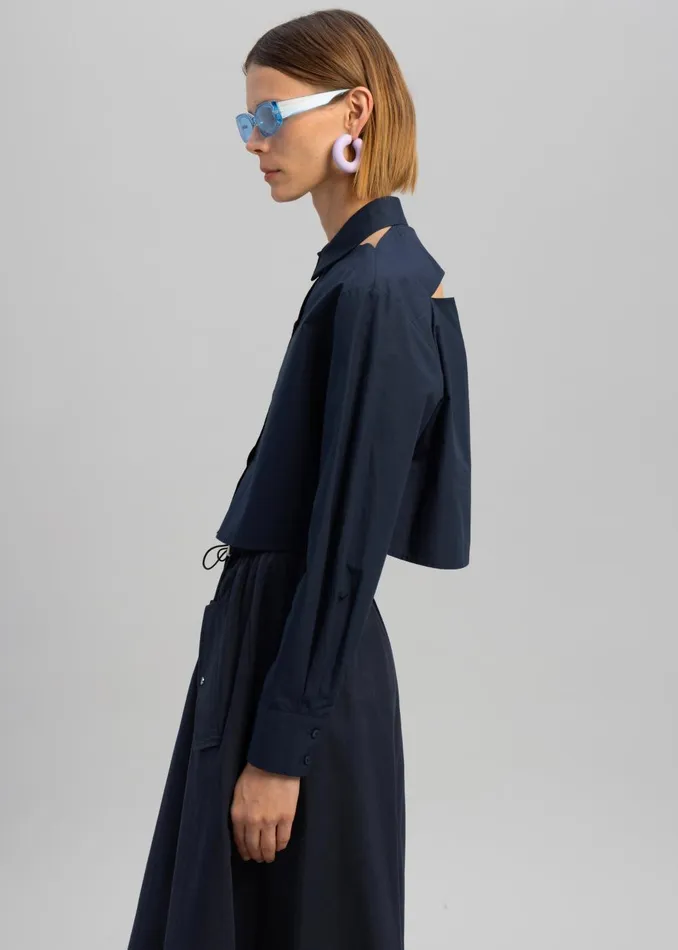 Women Lara Open Shoulder Cropped Shirt 8211 Navy The Frankie Shop Tops