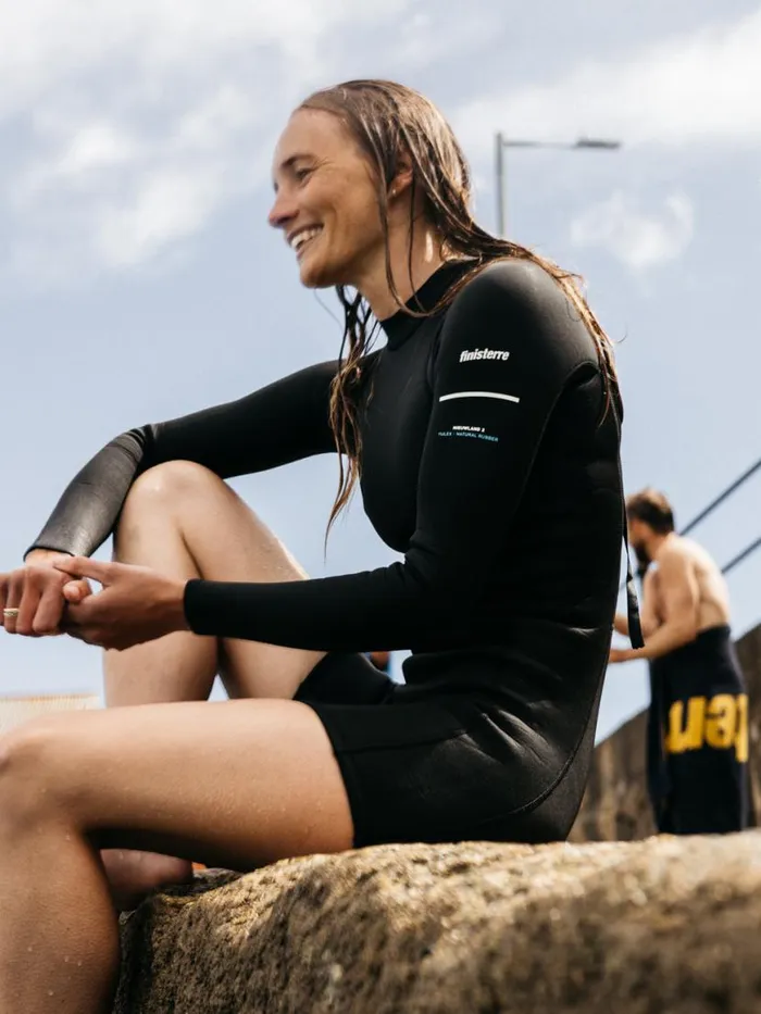 Women Nieuwland 2mm Yulex Long Sleeve Shorty Wetsuit Black Finisterre Swimwear and Bikinis