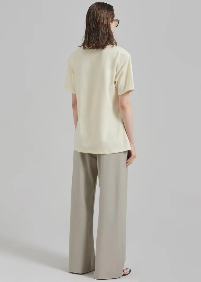Women Rowen Padded Shoulder Tee 8211 Cream The Frankie Shop Tops