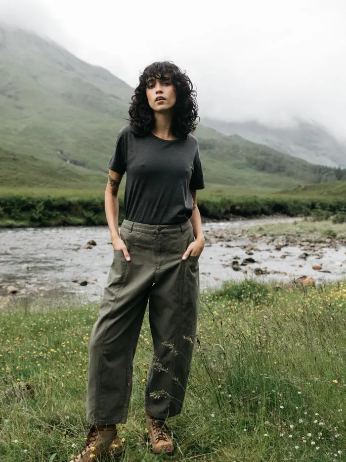 Women Seeker Merino Scoop Neck TShirt Raven Black Finisterre Tops and Shirts
