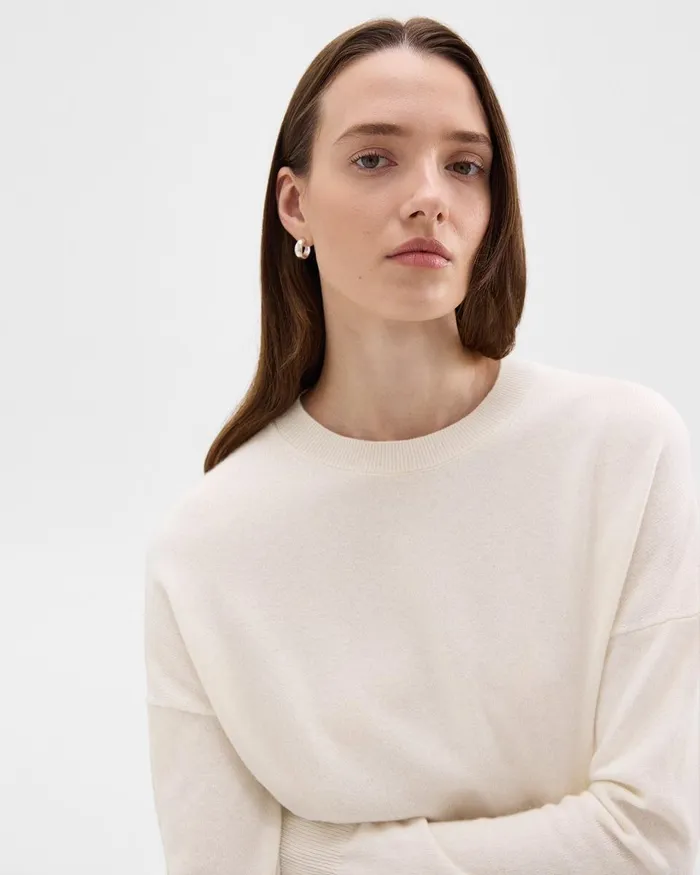 Women Sweaters Cardigans Theory Relaxed Sweater In Cashmere Ivory