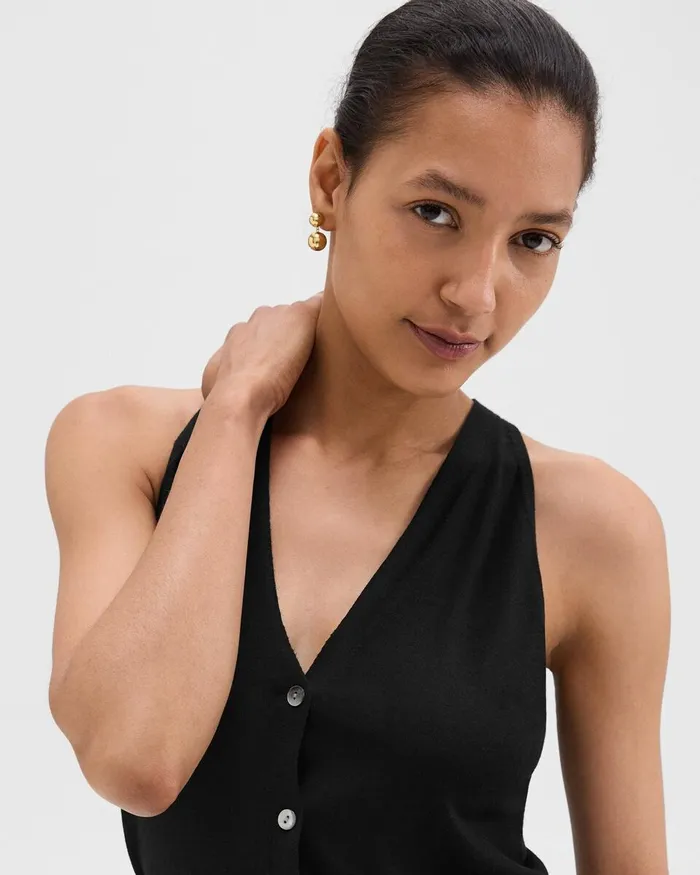 Women Sweaters Cardigans Theory Slim Sweater Vest In Regal Wool Black
